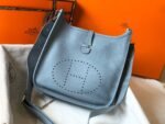 Hermes Clemence Evelyne Pm 25Cm Ciel Blue - Image 2