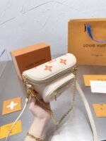 Louis Vuitton Mini Bumbag Neutral 18Cm M82208 - Image 8