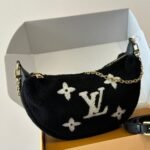 Louis Vuitton Over The Moon Bag Monogram Giant Teddy Fleece Black 28Cm - Image 7