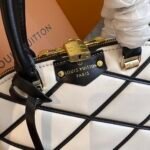 Louis Vuitton Alma Bb Black 24Cm M23761 - Image 4