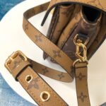 [Super Vip 1:1] Louis Vuitton Pochette Métis Monogram Reverse Canvas 25Cm M44876 - Image 8