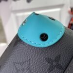 [Super Vip 1:1] Louis Vuitton Steamer Wearable Wallet Monogram Eclipse Reverse Turquoise 18Cm M11496 - Image 5