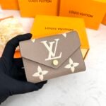 Louis Vuitton Victorine Wallet Beige 12Cm M81861 - Image 2