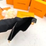 Louis Vuitton Monogram Zoé Wallet Pink 9.5Cm M80725 - Image 4