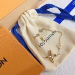 Louis Vuitton Louisette Bracelet Gold M00372 - Image 4