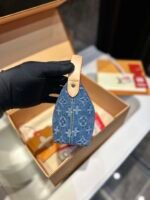 Louis Vuitton Hills Pochette Denim Blue 24Cm M82949 - Image 5