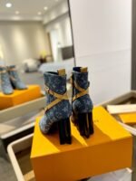 Louis Vuitton Silhouette Ankle Boots Denim Blue 1Acjtu - Image 4