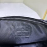 Louis Vuitton Quest Messenger Black 18Cm - Image 3