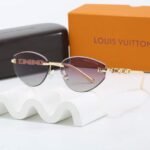 Louis Vuitton Iconique Féline Sunglasses Purple - Image 2