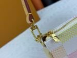Louis Vuitton Pochette Accessoires Damier Canvas Peach Pink 23Cm N40642 - Image 8