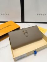 Iconic Set: Louis Vuitton Neverfull Bandoulière Inside Out Gm And Lv Vertical Wallet - Image 8