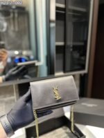 Saint Laurent Uptown Ysl Plaque Grained Leather 18Cm - Image 9