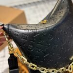 Louis Vuitton Coussin Hobo MM Black 30Cm M12068 - Image 6