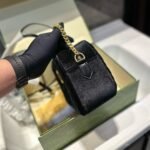 Gucci Small Gg Marmont Camera Bag Velvet Black 23Cm - Image 6
