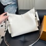 Louis Vuitton Carryall Cargo Vibe PM Bag White 34Cm M12919 - Image 4