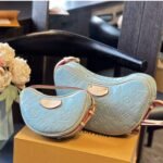 Louis Vuitton Croissant PM Bag Monogram Vernis Leather Sky Blue 25Cm M24021 - Image 4