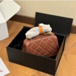 Chanel Mini Bag With Top Handle Shiny And Gold Tone Metal Brown 19Cm As4958 B16872 Ny562 - Image 6