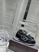 Valentino Lace And Mesh Lacerunner Trainer Black - Image 4