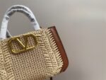 Valentino Garavani Vlogo Signature Handbag With Raffia Embroidery 22Cm - Image 2