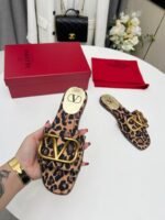 Valentino Garavani Leopard Print Buckle Sandals 3W2S0Bd5Rqy 09J - Image 3