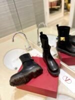 Valentino Garavani One Stud Beatle Boot In Calfskin Black - Image 4