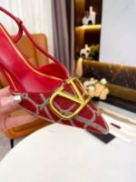 Valentino Garavani Vlogo Signature Slingback Pump In Toile Iconographe Red - Image 3