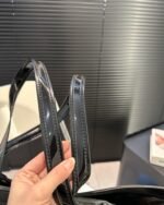 Saint Laurent Panier Medium In Vinyl And Shiny Leather Black 28Cm 773697Fac0X3055 - Image 5