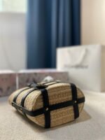 Saint Laurent Medium Panier Harness Raffia Tote Beige 17Cm - Image 6