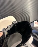 Saint Laurent Panier Medium In Vinyl And Shiny Leather Black 28Cm 773697Fac0X3055 - Image 10