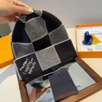 Louis Vuitton Damier Heritage Beanie Black And Grey M92737 - Image 4