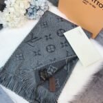 Louis Vuitton Logomania Shine Scarf Gray 180Cm - Image 6