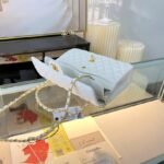 Chanel Classic Medium Handbag White 25Cm A01112 - Image 7