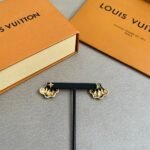 Louis Vuitton Lv Aquatic Earrings Gold M01632 - Image 4
