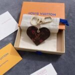 Louis Vuitton Monogram Fall In Love Heart Key Holder Bag Charm Brown M00462 - Image 4