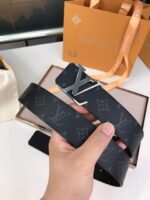 Louis Vuitton Lv Initiales Reversible Belt Monogram Eclipse Silver Metal 4Cm - Image 7