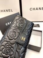 Chanel Camellia Embossed Flap Wallet Black 19Cm - Image 5