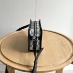 Gucci Gg Shoulder Bag Beige And Black 22Cm 658572 K9Gsn 4075 - Image 3